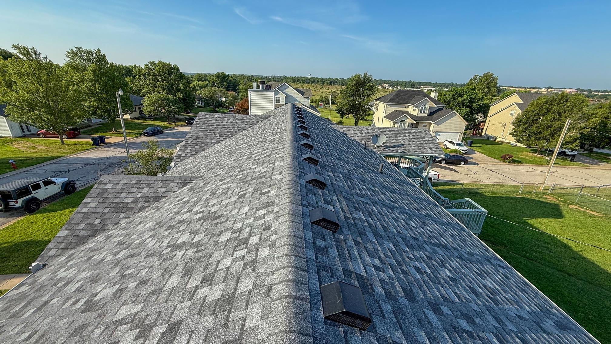 Roof Cleaning Service Approach